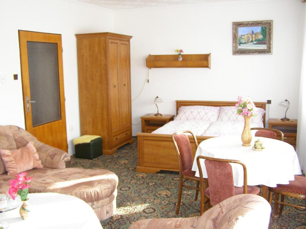 Pension Villa Hany Marianske Lazne Quarto foto